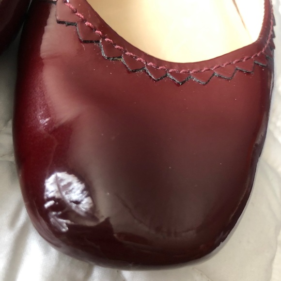 KATE SPADE BURGUNDY PATENT LEATHER FLATS NEVER WORN - Picture 9 of 11